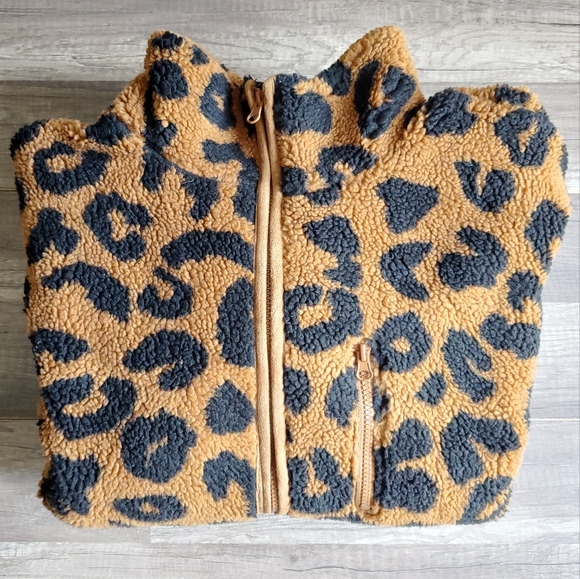 Pink Lily Jackets & Blazers - Women's Fleece Teddy Jacket